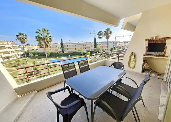Апартаменты Falesia Marina T3 Картейра